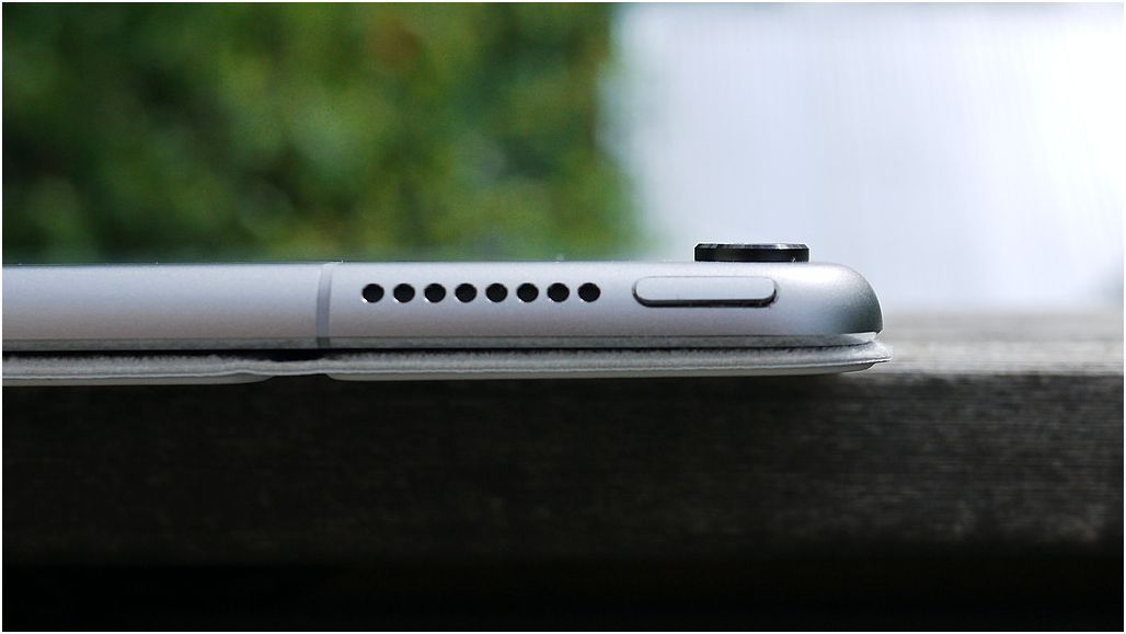 Обзор планшета iPad Pro 10.5: больше, удобнее, быстрее (обзор, планшет, ipad, больше) Обзор планшета iPad Pro 10.5: больше, удобнее, быстрее