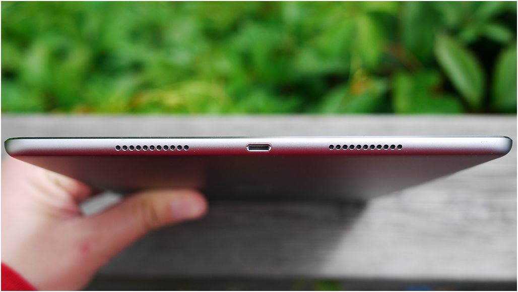 Обзор планшета iPad Pro 10.5: больше, удобнее, быстрее (обзор, планшет, ipad, больше) Обзор планшета iPad Pro 10.5: больше, удобнее, быстрее