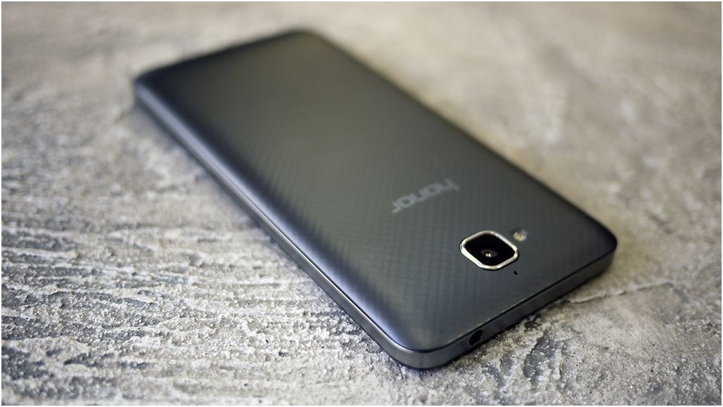 Обзор смартфона Huawei Honor 4C Pro: профессия – долгожитель