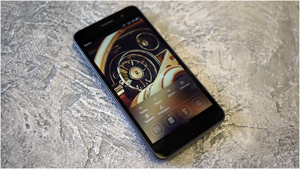 Обзор смартфона Huawei Honor 4C Pro: профессия – долгожитель