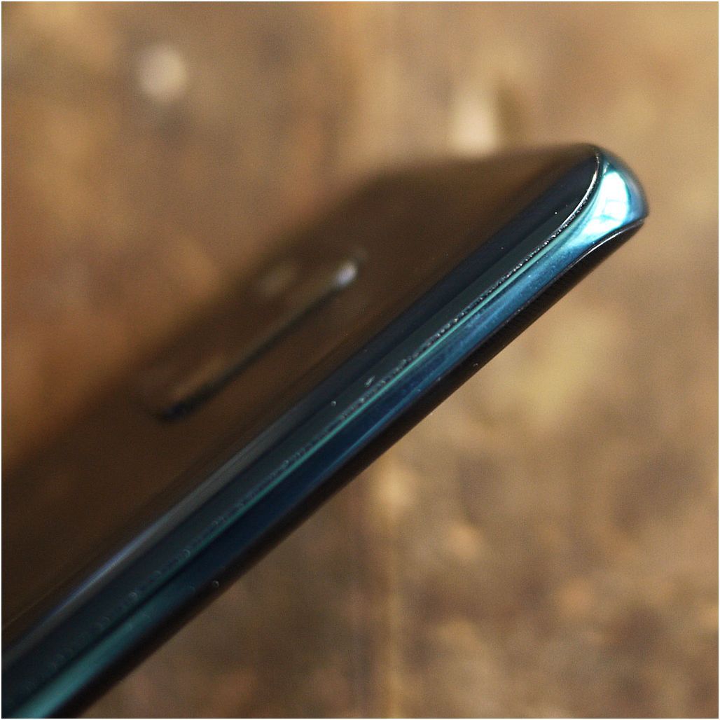 Обзор смартфона Huawei Mate 20 Pro: удобные инновации (обзор, смартфона, huawei, mate, удобный, инновации) Обзор смартфона Huawei Mate 20 Pro: удобные инновации