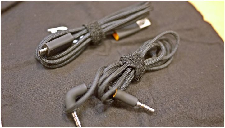 Умный звук. Обзор беспроводных наушников Parrot Zik