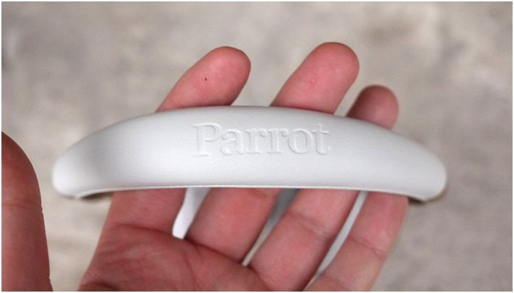 Умный звук. Обзор беспроводных наушников Parrot Zik