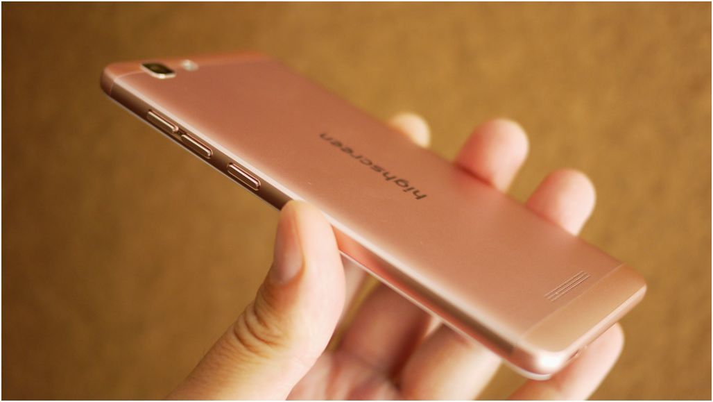 Обзор смартфона Highscreen Tasty: с металлическим привкусом