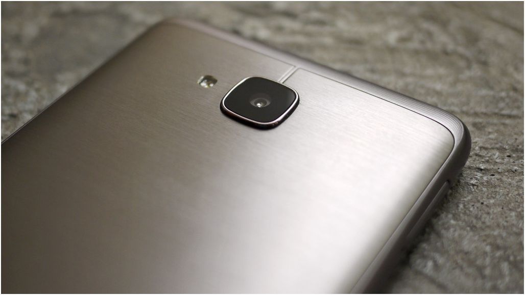 Обзор смартфона Huawei Honor 5C: в "железной" обертке