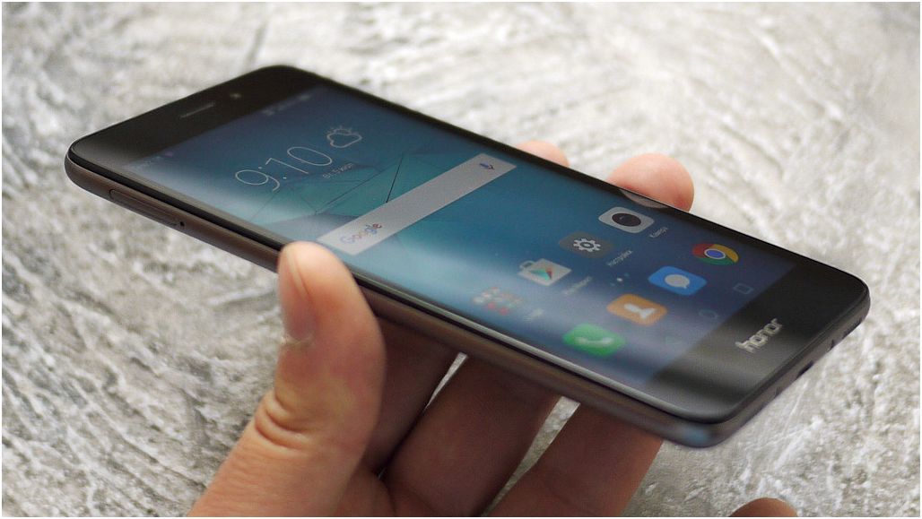 Обзор смартфона Huawei Honor 5C: в "железной" обертке