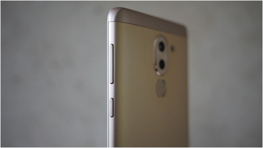 Обзор смартфона Huawei Honor 6X: двухкамерный и доступный (обзор, смартфона, huawei, honor, двухкамерный) Обзор смартфона Huawei Honor 6X: двухкамерный и доступный