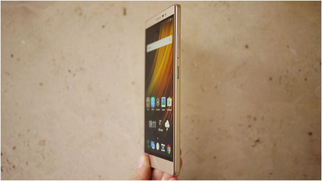 Обзор смартфона Lenovo Phab 2: карманный кинотеатр