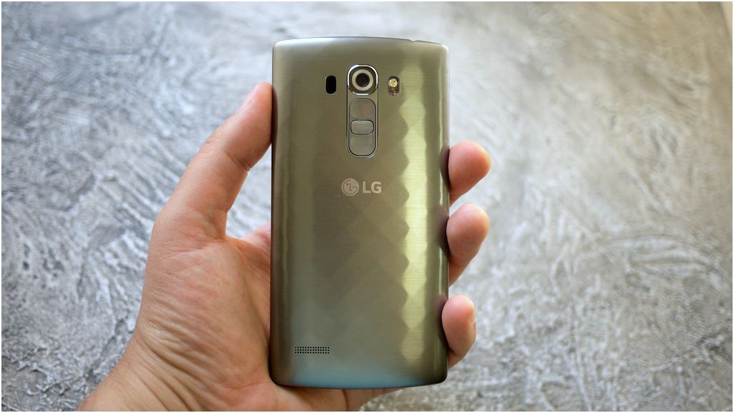 Обзор смартфона LG G4s: кожзаменитель (обзор, смартфона, кожзаменитель, задней панели) Обзор смартфона LG G4s: кожзаменитель