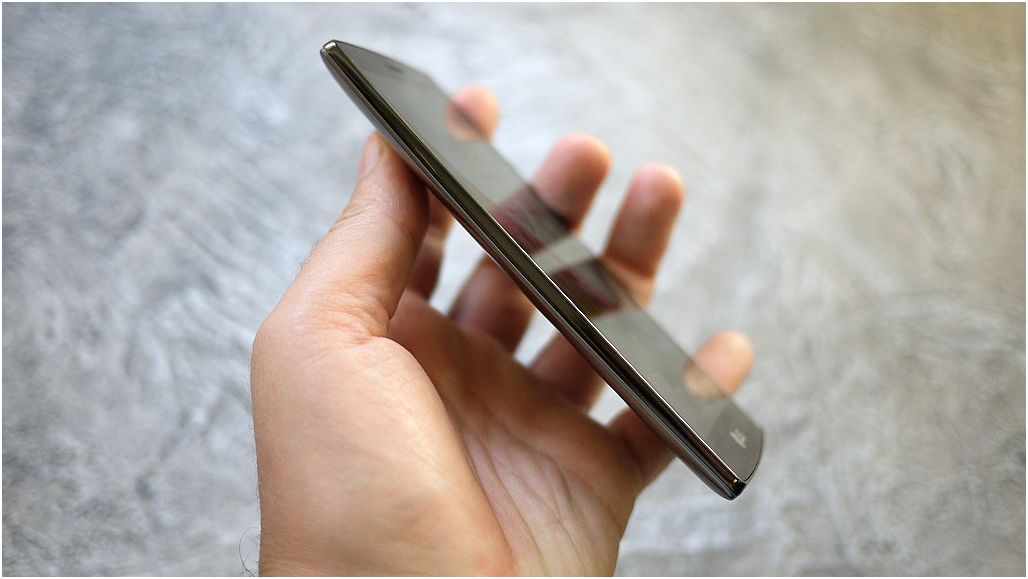 Обзор смартфона LG G4s: кожзаменитель (обзор, смартфона, кожзаменитель, задней панели) Обзор смартфона LG G4s: кожзаменитель
