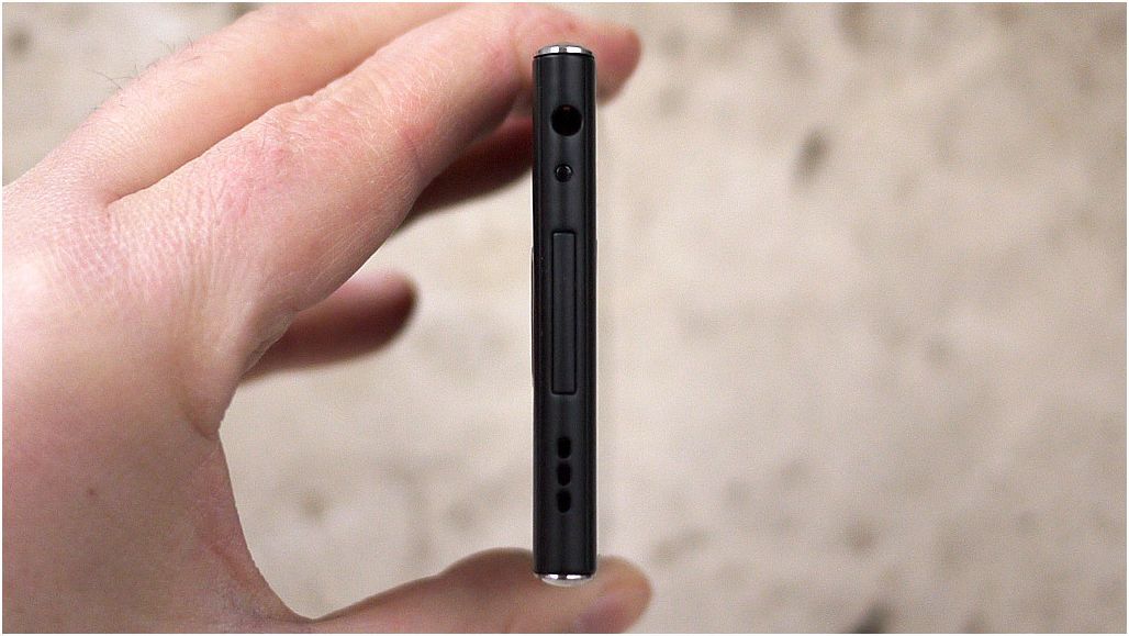 Обзор смартфона Lumigon T3: 100 "лошадей" в Ferrari