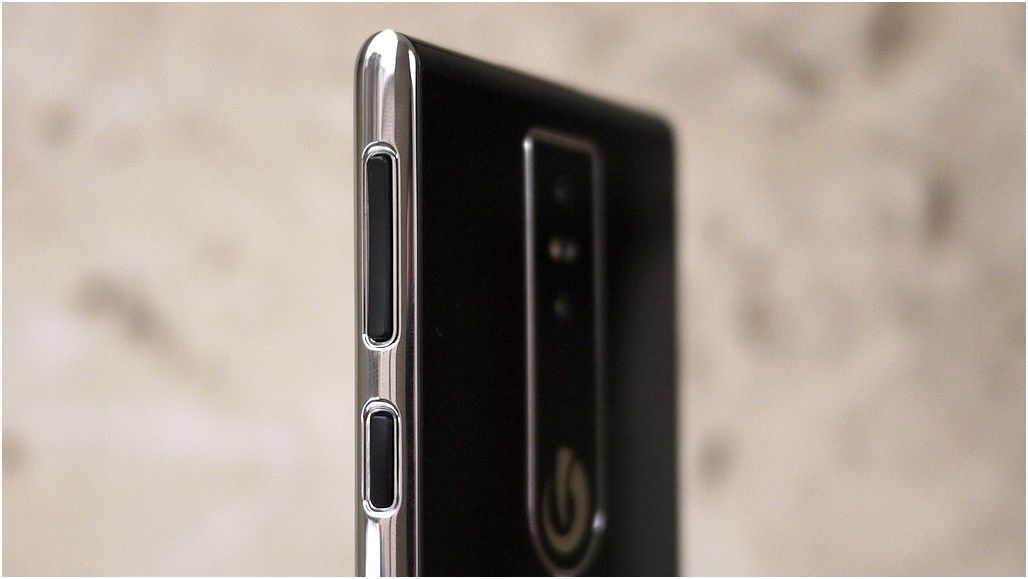 Обзор смартфона Lumigon T3: 100 "лошадей" в Ferrari