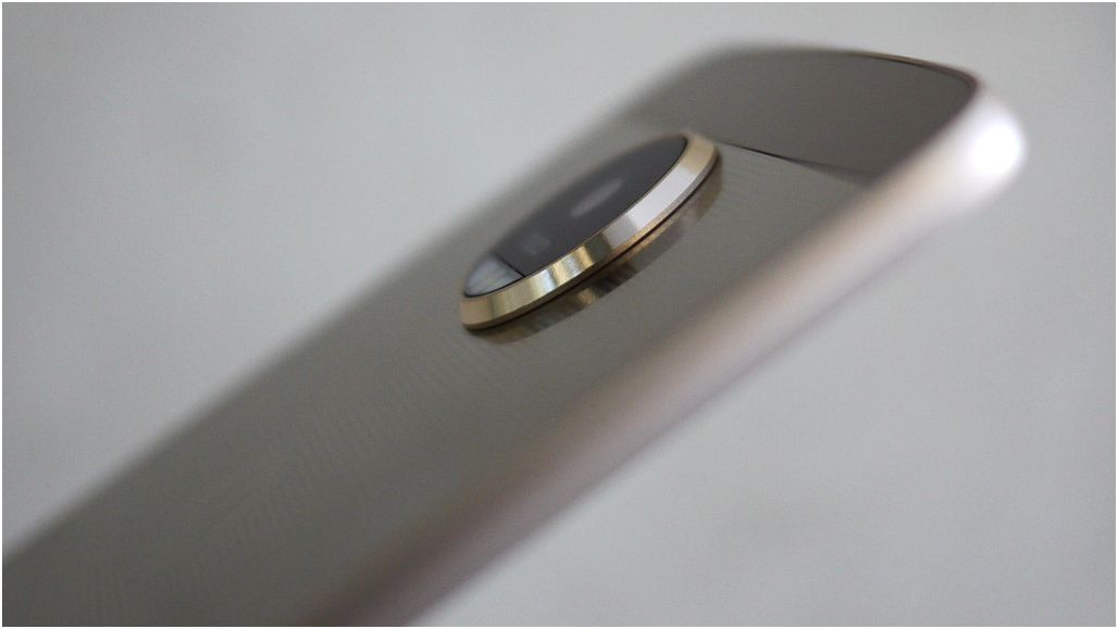 Обзор смартфона Lenovo Moto Z: сверхтонкий модульный флагман