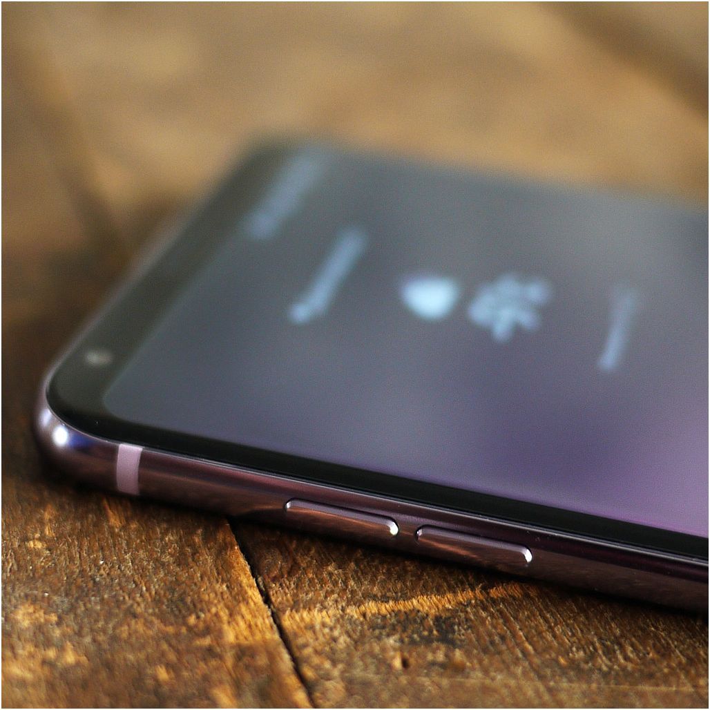 Обзор смартфона LG V30+: флагманская красота, неслыханное благозвучие (обзор, смартфона, флагманский, красота) Обзор смартфона LG V30+: флагманская красота, неслыханное благозвучие