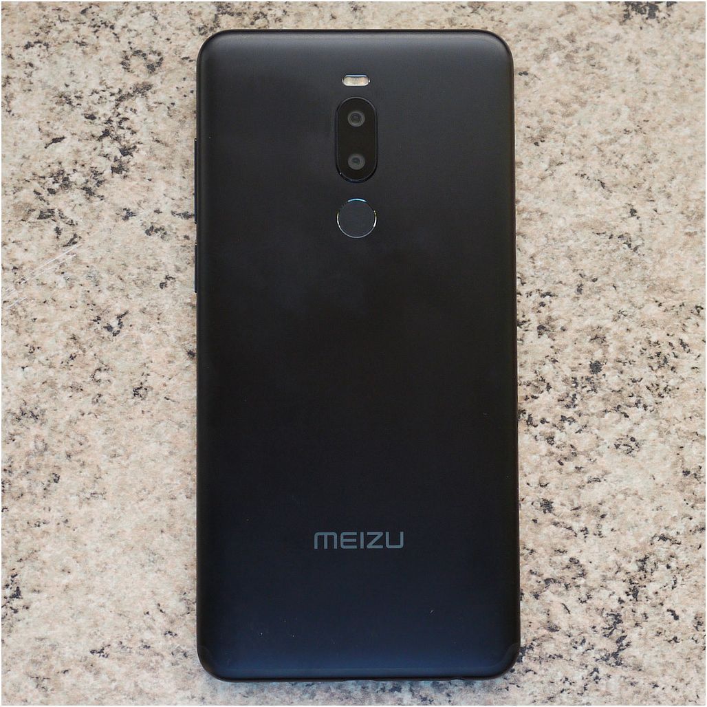 Обзор смартфона Meizu Note 8: ни рамок, ни "челки"