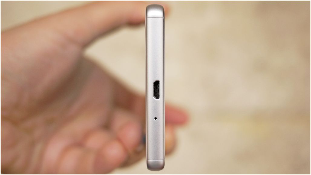 Обзор смартфона Sony Xperia X: секреты мистера "Икс" (обзор, смартфона, sony, xperia, секрет, мистер) Обзор смартфона Sony Xperia X: секреты мистера "Икс"