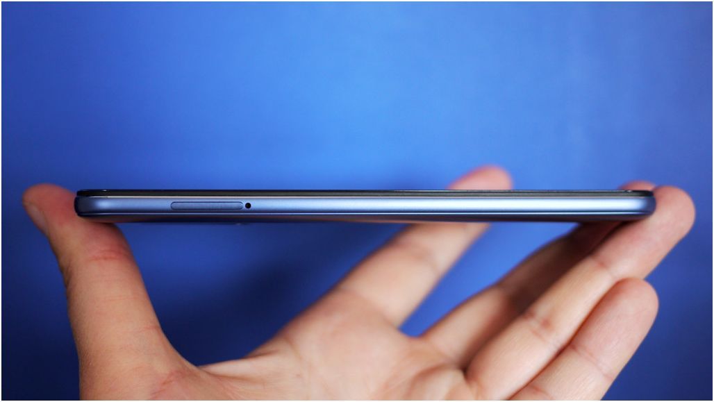 Обзор смартфона Xiaomi Pocophone F1: для практичных геймеров