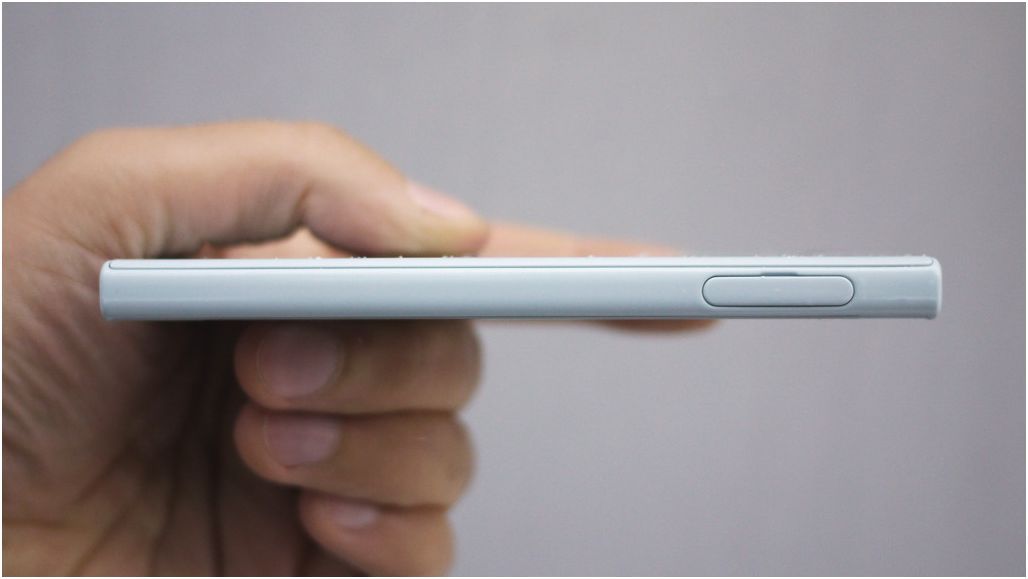 Обзор смартфона Sony Xperia X Compact: малыш почти без компромиссов