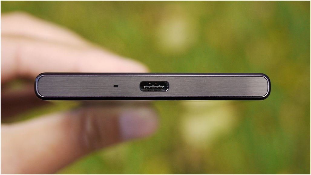 Обзор смартфона Sony Xperia XZ: флагман по-японски