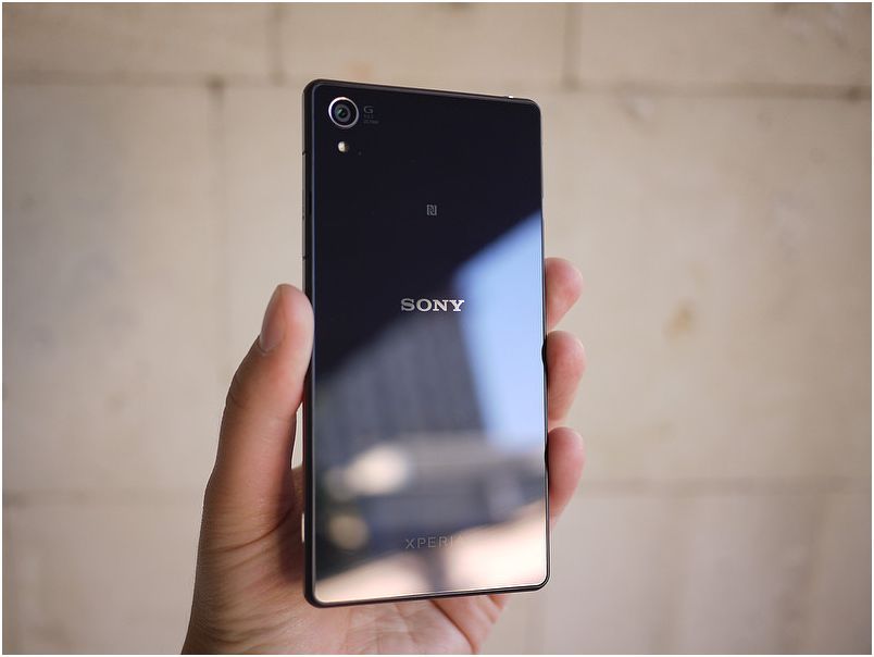 Обзор смартфона Sony Xperia Z2: флагман без глупостей (обзор, смартфона, sony, xperia) Обзор смартфона Sony Xperia Z2: флагман без глупостей
