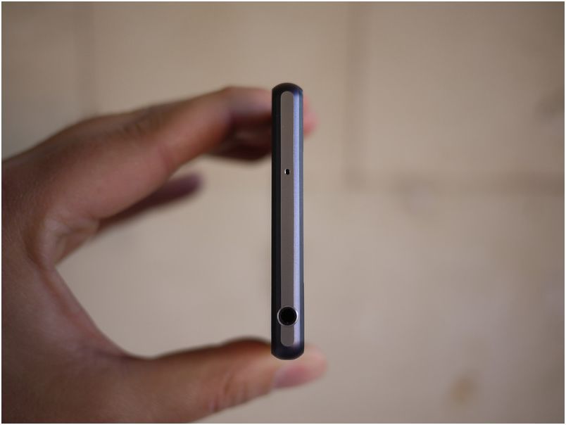 Обзор смартфона Sony Xperia Z2: флагман без глупостей (обзор, смартфона, sony, xperia) Обзор смартфона Sony Xperia Z2: флагман без глупостей