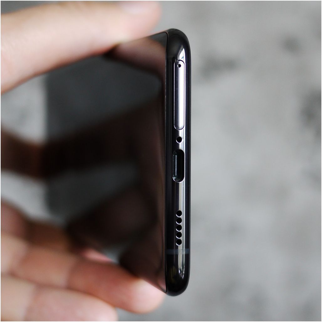 Обзор смартфона Vivo Nex: ни рамок, ни "чёлки"