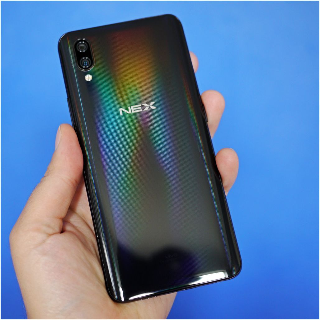 Обзор смартфона Vivo Nex: ни рамок, ни "чёлки"