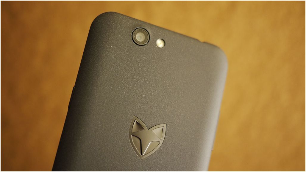 Обзор смартфона Wileyfox Spark: овсянка со специями