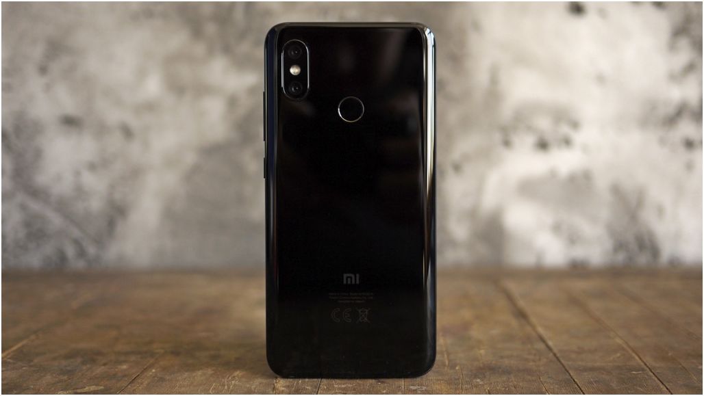 Обзор смартфона Xiaomi Mi 8: победитель конкурса двойников