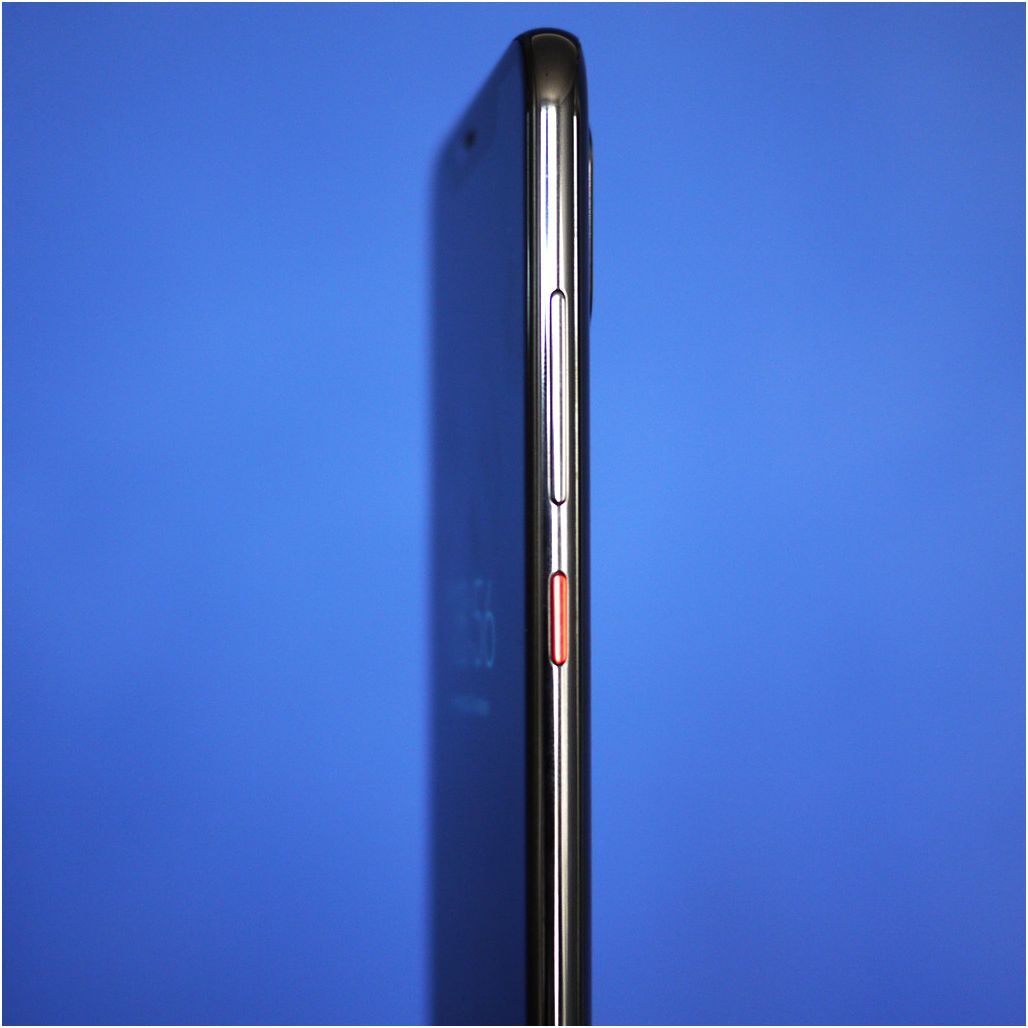 Обзор смартфона Xiaomi Mi 8 Pro: "прозрачный" флагман