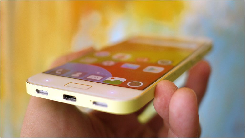 Обзор смартфона ZTE Blade S7