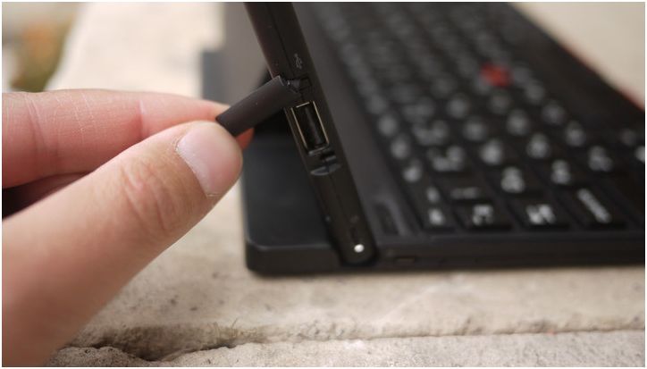 Половинки. Обзор Windows-планшета Lenovo ThinkPad Tablet 2