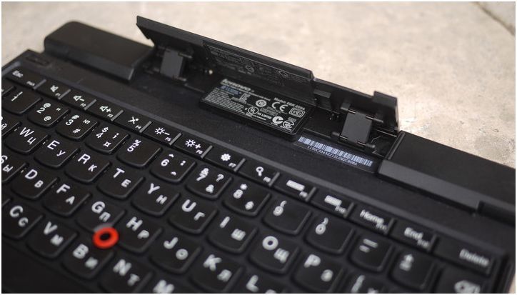 Половинки. Обзор Windows-планшета Lenovo ThinkPad Tablet 2