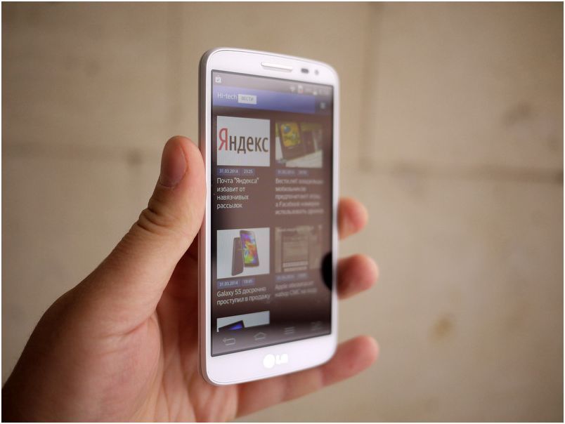 Плата за кнопку. Обзор смартфона LG G2 mini