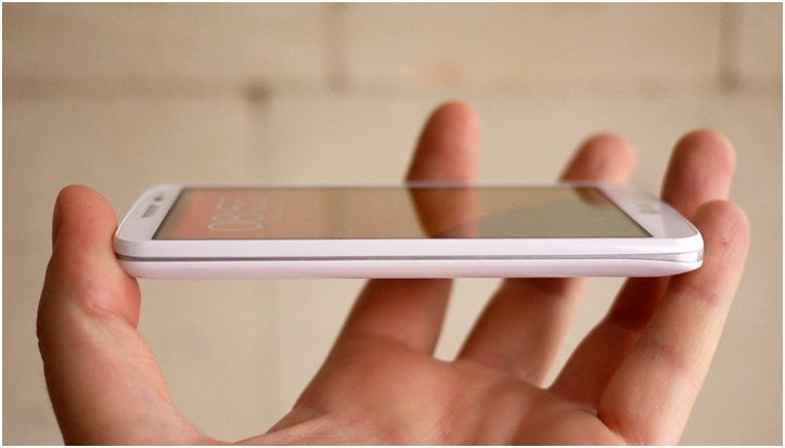 Плата за кнопку. Обзор смартфона LG G2 mini