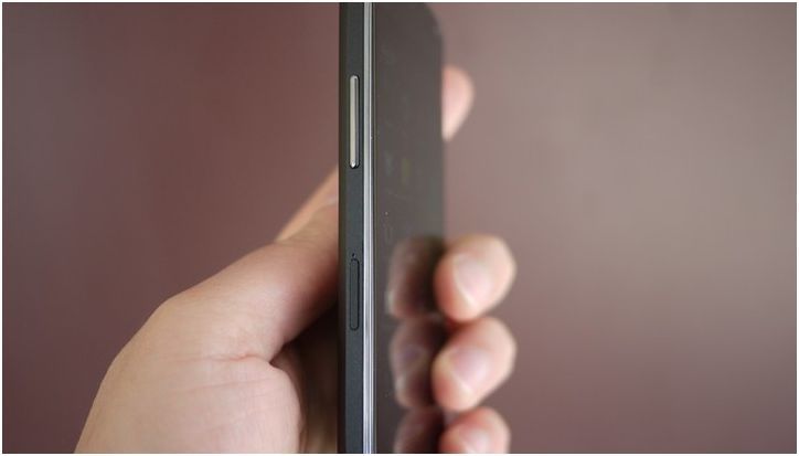 Черный прямоугольник. Обзор смартфона Nexus 4 от Google и LG