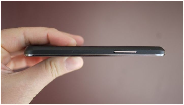 Черный прямоугольник. Обзор смартфона Nexus 4 от Google и LG