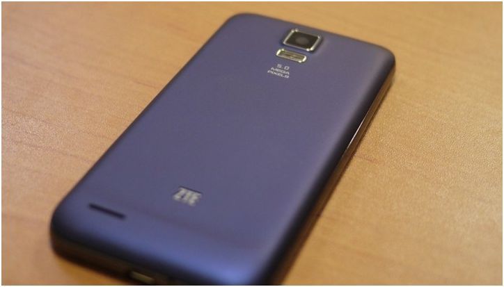Экономный "робот". Обзор Android-смартфона ZTE V880G
