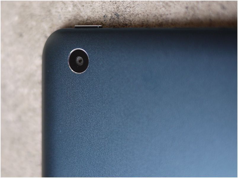 Тонко, быстро, недорого. Обзор планшета 3Q Glaze RC7804F