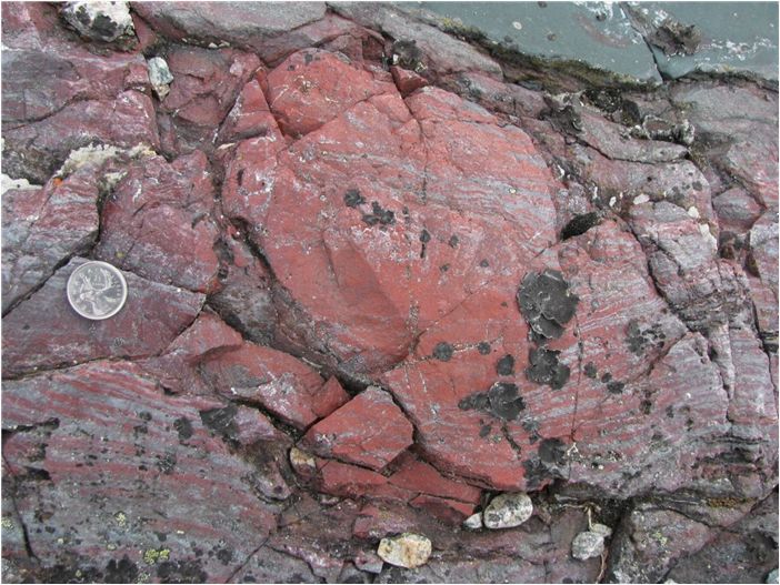 Образец горной породы показывает, что жизнь на Земле могла зародиться раньше, чем предполагалось
